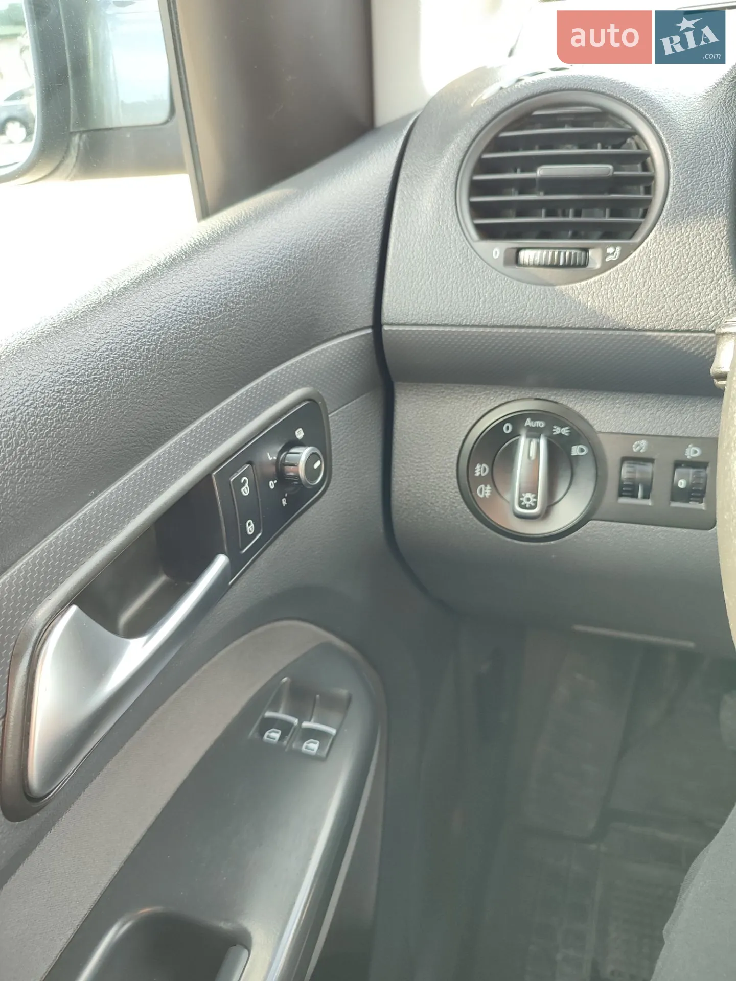 2011 Volkswagen Caddy - мініатюра 12