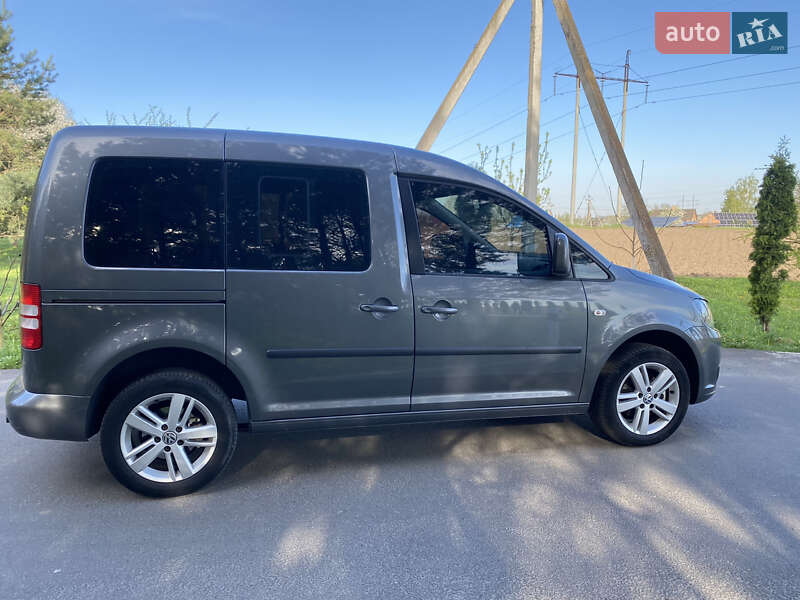 Мінівен Volkswagen Caddy 2012 в Луцьку