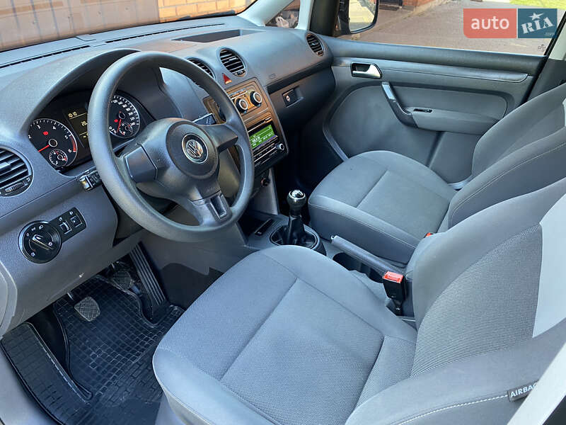 Мінівен Volkswagen Caddy 2012 в Луцьку