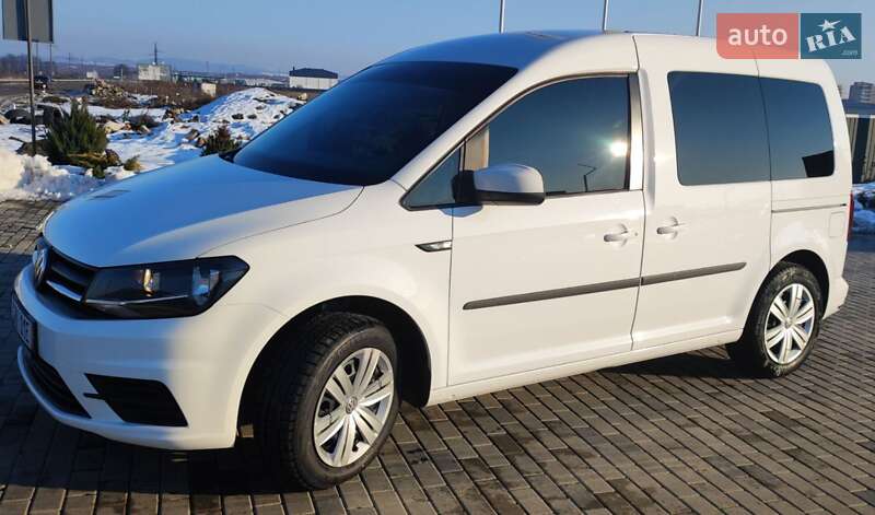 Мінівен Volkswagen Caddy 2017 в Хусті
