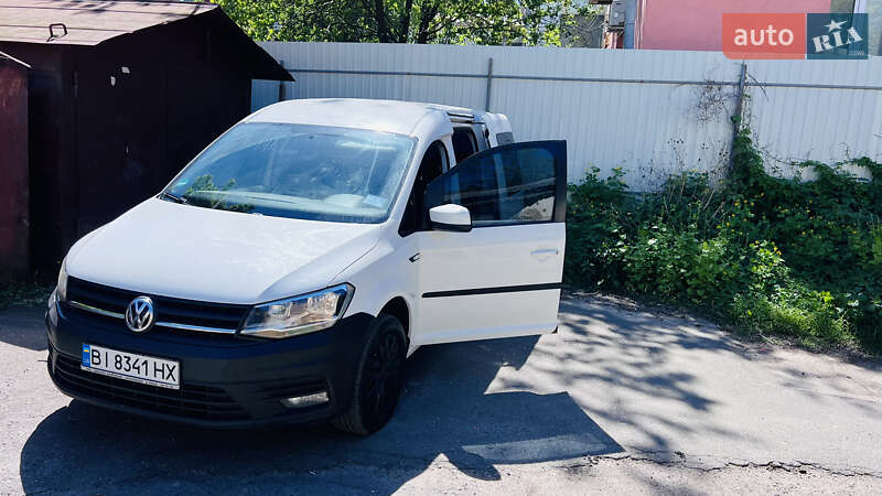 Минивэн Volkswagen Caddy 2016 в Полтаве