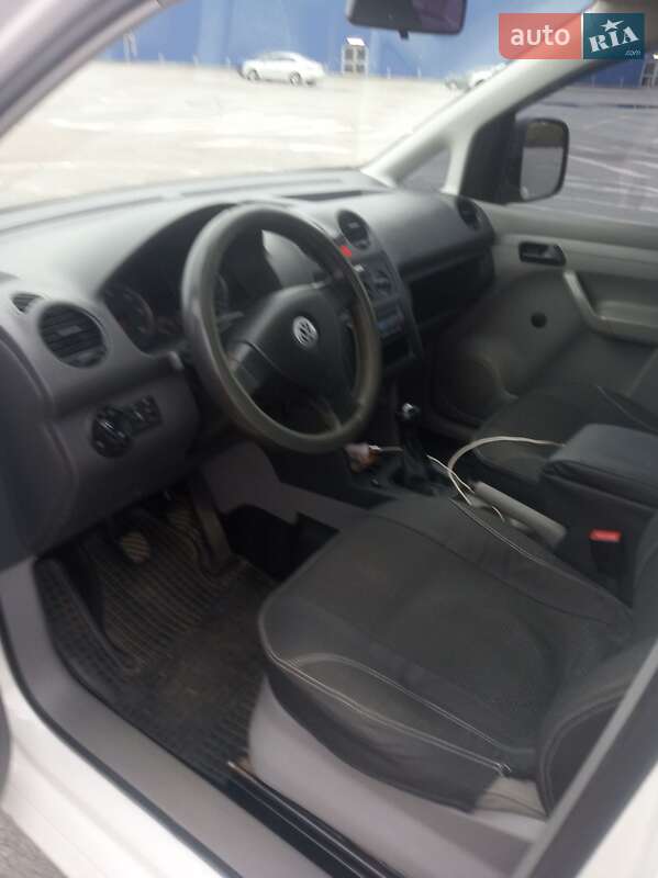 Мінівен Volkswagen Caddy 2007 в Чернівцях