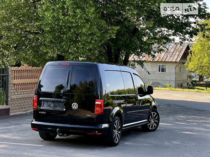 Грузовой фургон Volkswagen Caddy 2016 в Ровно