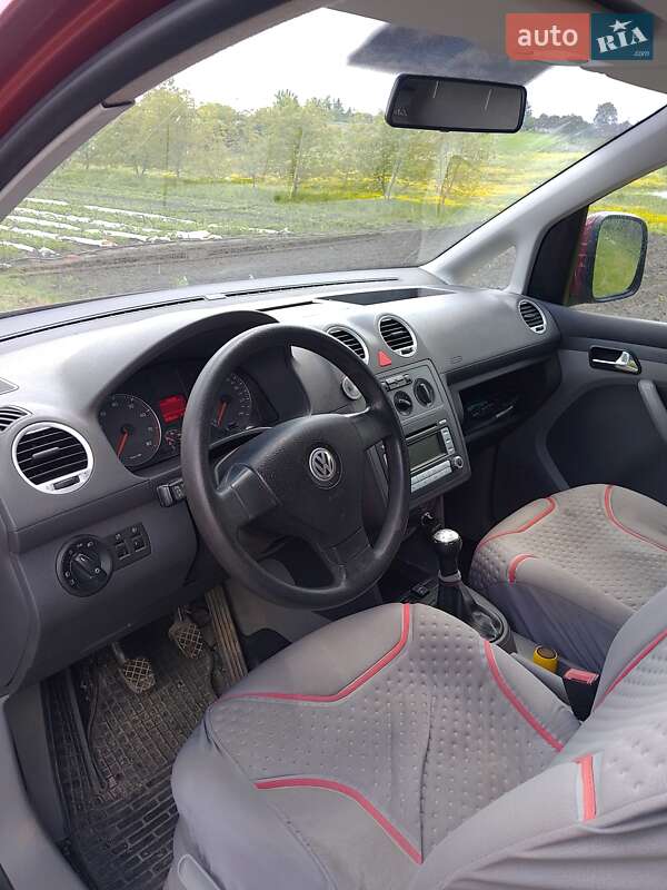 Мінівен Volkswagen Caddy 2007 в Нововолинську