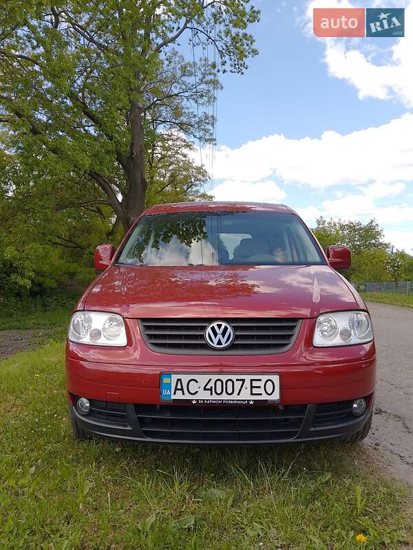 Мінівен Volkswagen Caddy 2007 в Нововолинську