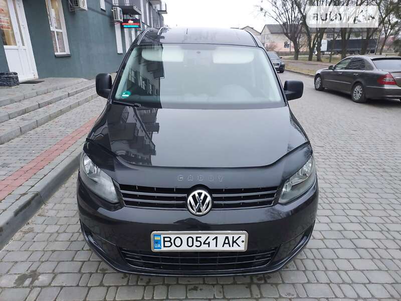 Грузопассажирский фургон Volkswagen Caddy 2011 в Камне-Каширском