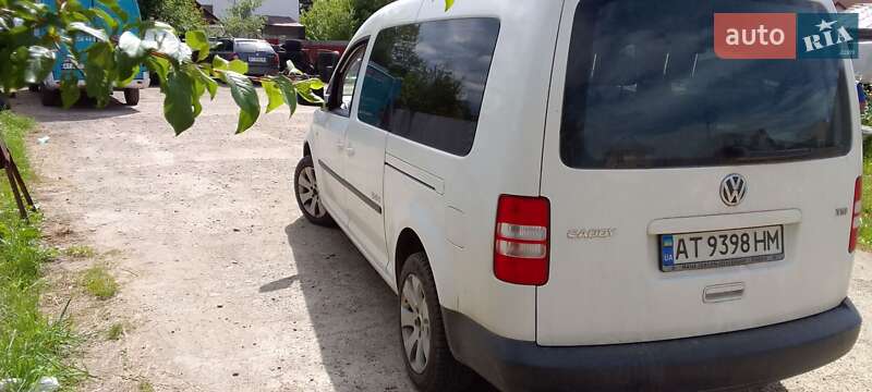 Мінівен Volkswagen Caddy 2013 в Рожнятові