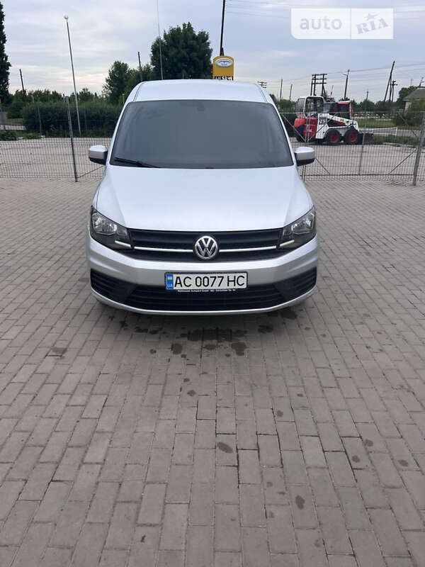 Минивэн Volkswagen Caddy 2016 в Иваничах