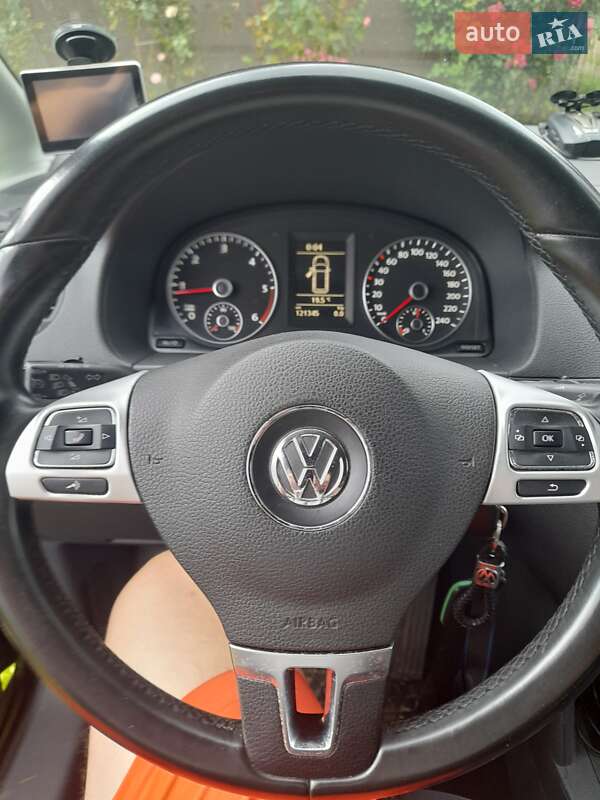 Мінівен Volkswagen Caddy 2012 в Ужгороді