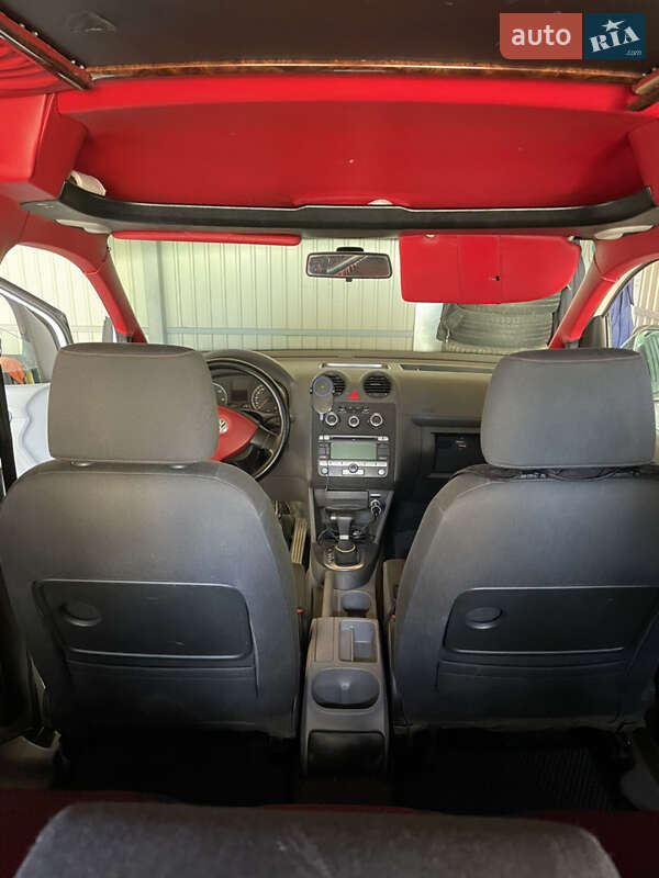 Минивэн Volkswagen Caddy 2007 в Сторожинце