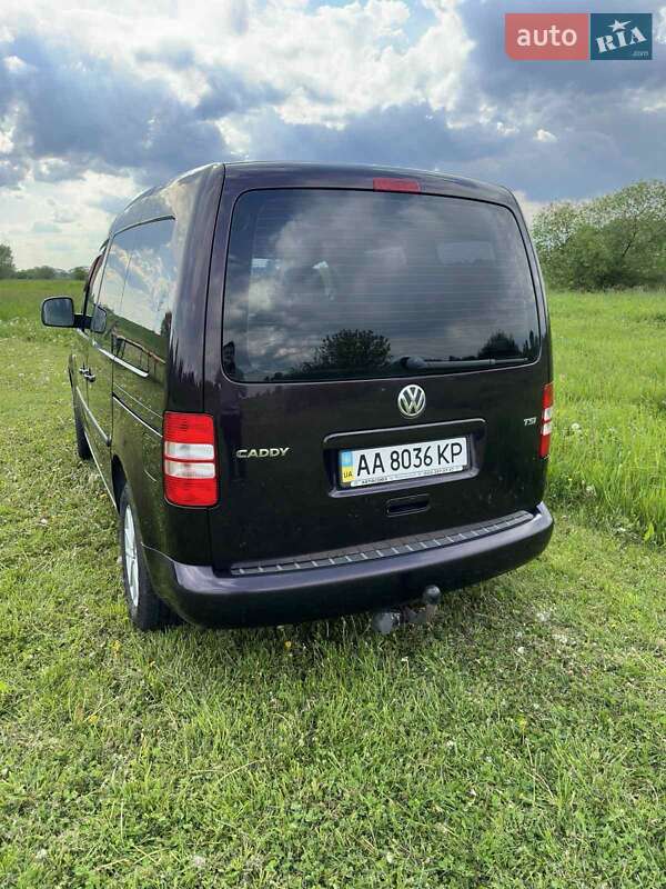 Мінівен Volkswagen Caddy 2011 в Києві