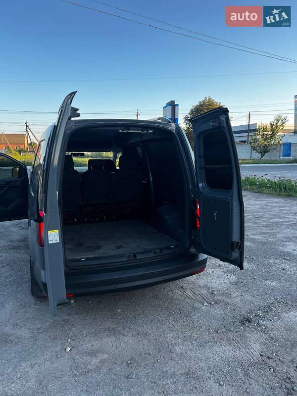 Минивэн Volkswagen Caddy 2016 в Бердичеве