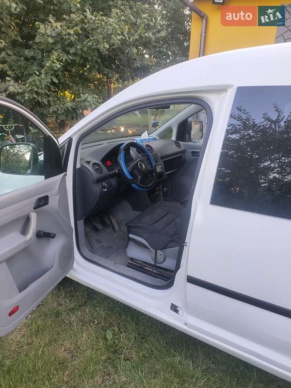 Минивэн Volkswagen Caddy 2004 в Хмельницком