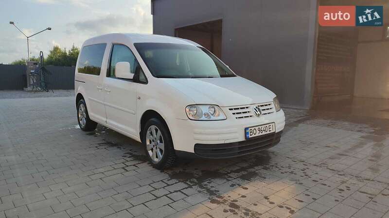 Минивэн Volkswagen Caddy 2009 в Лановцах