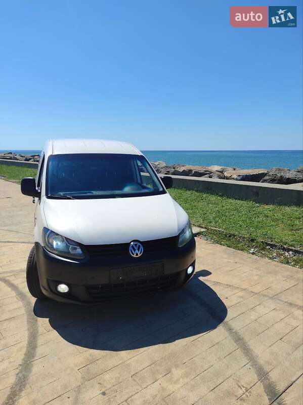 Минивэн Volkswagen Caddy 2013 в Киеве фото 5 Минивэн Volkswagen Caddy 2013 в Киеве