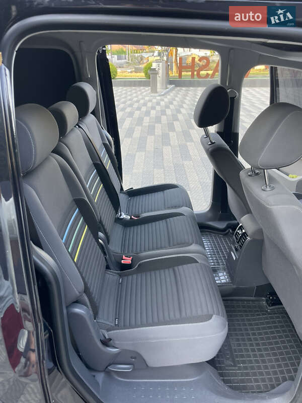 Минивэн Volkswagen Caddy 2015 в Самборе фото 40 Минивэн Volkswagen Caddy 2015 в Самборе