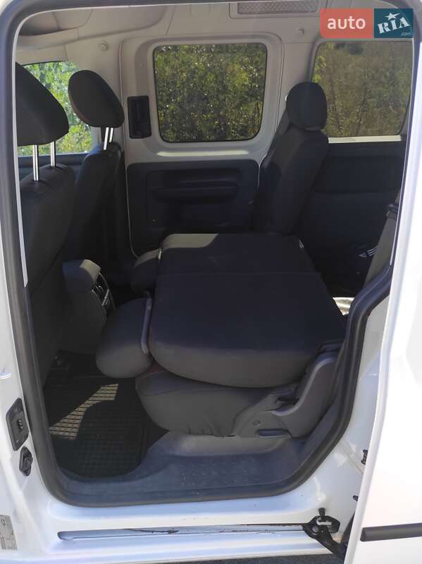 Мінівен Volkswagen Caddy 2014 в Бердичеві