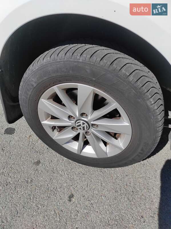 Мінівен Volkswagen Caddy 2014 в Бердичеві