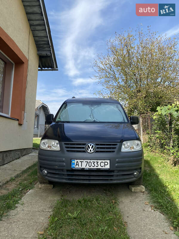 Минивэн Volkswagen Caddy 2008 в Отынии
