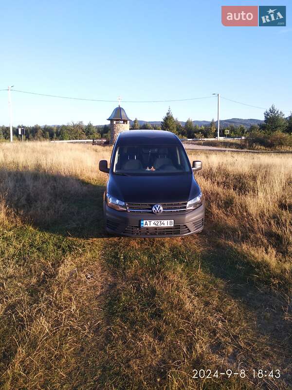 Минивэн Volkswagen Caddy 2016 в Ивано-Франковске