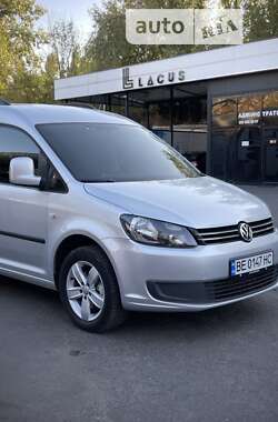 Мінівен Volkswagen Caddy 2015 в Києві