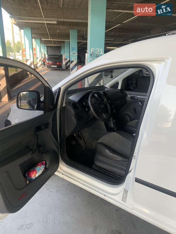 Грузовой фургон Volkswagen Caddy 2010 в Киеве фото 20 Грузовой фургон Volkswagen Caddy 2010 в Киеве