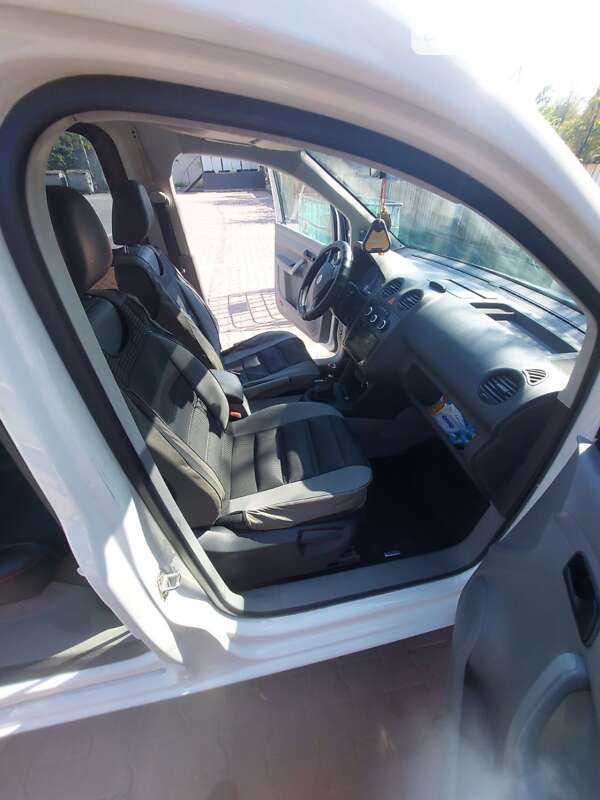 Мінівен Volkswagen Caddy 2005 в Вінниці
