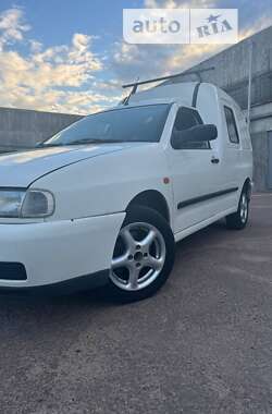 Вантажний фургон Volkswagen Caddy 2003 в Києві