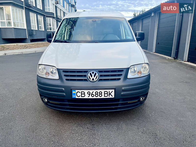 Грузовой фургон Volkswagen Caddy 2009 в Чернигове