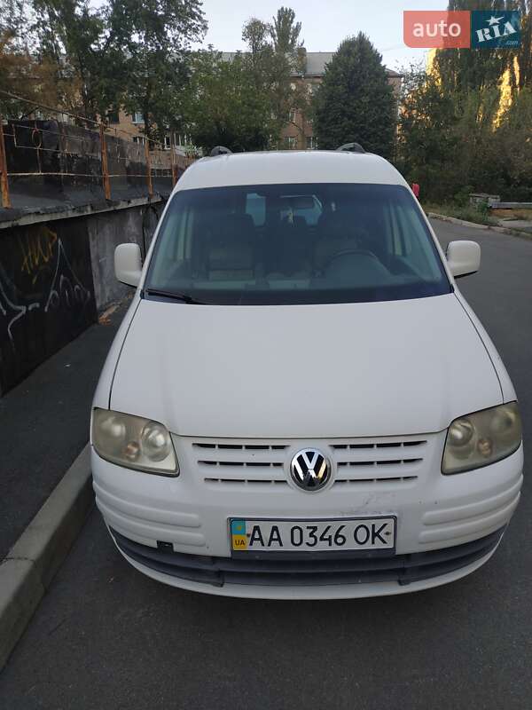 Мінівен Volkswagen Caddy 2010 в Києві