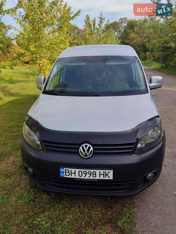 Volkswagen Caddy 2011