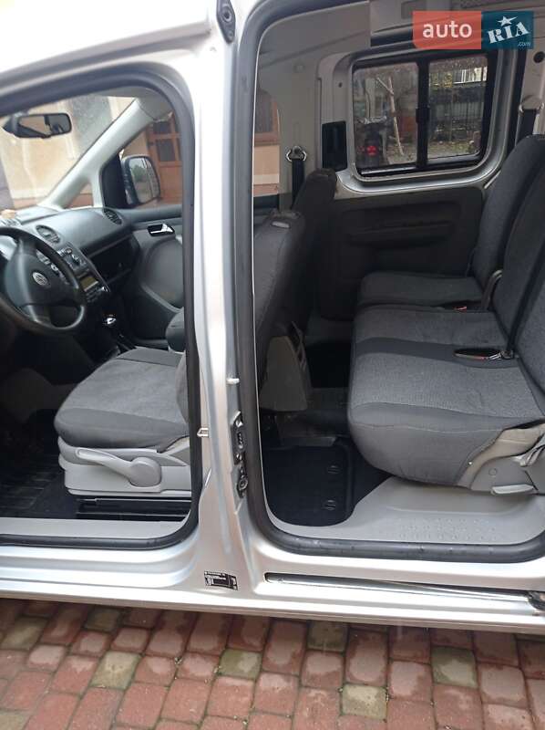 Минивэн Volkswagen Caddy 2008 в Ужгороде
