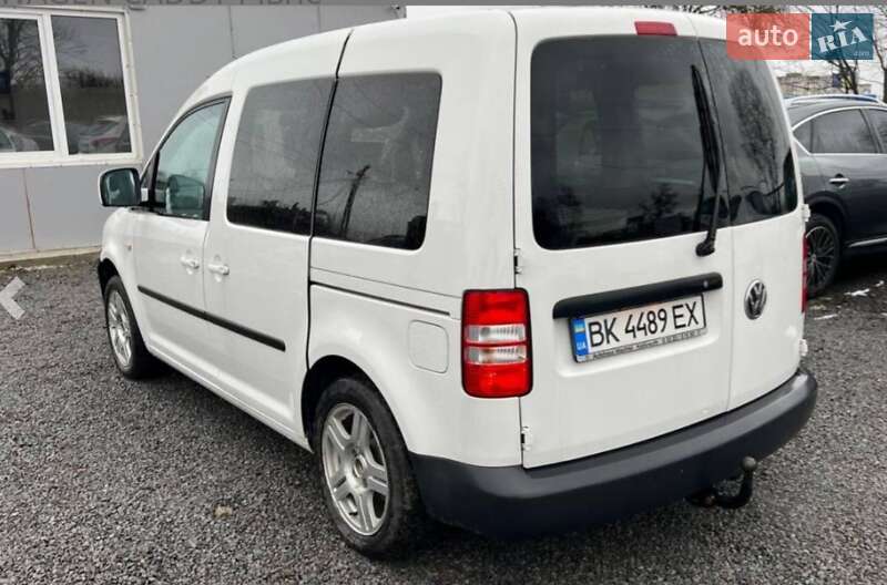 Мінівен Volkswagen Caddy 2011 в 