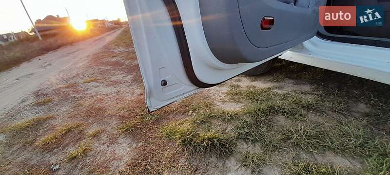 Минивэн Volkswagen Caddy 2005 в Яворове фото 10 Минивэн Volkswagen Caddy 2005 в Яворове