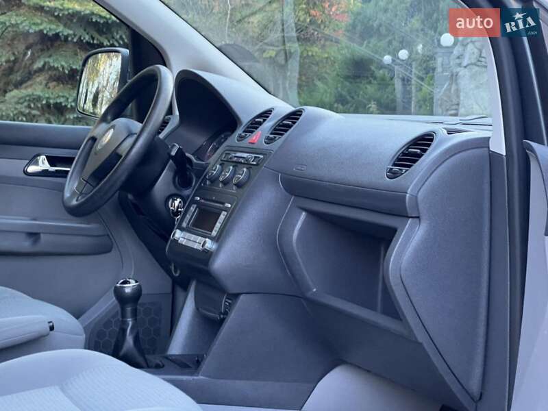 Минивэн Volkswagen Caddy 2008 в Дрогобыче