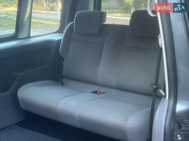 Минивэн Volkswagen Caddy 2008 в Дрогобыче