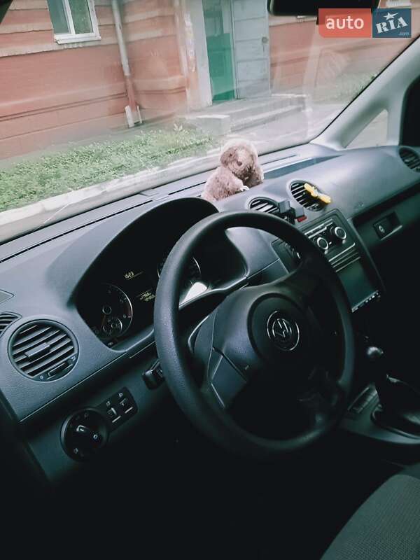 Минивэн Volkswagen Caddy 2011 в Днепре