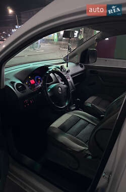 Минивэн Volkswagen Caddy 2006 в Решетиловке