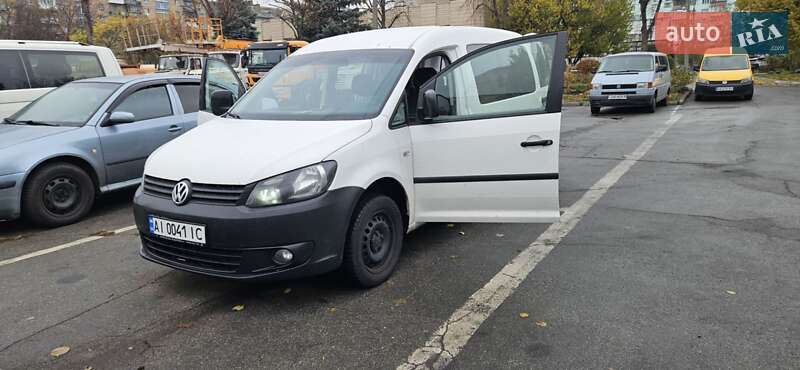 Минивэн Volkswagen Caddy 2013 в 
