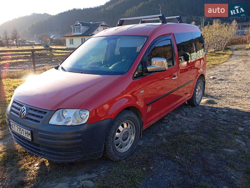 Минивэн Volkswagen Caddy 2006 в Верховине