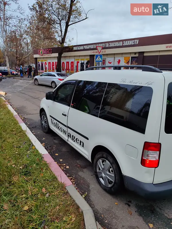 Минивэн Volkswagen Caddy 2008 в 