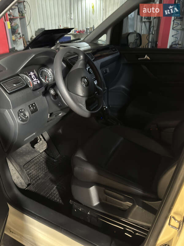 Минивэн Volkswagen Caddy 2018 в Киеве