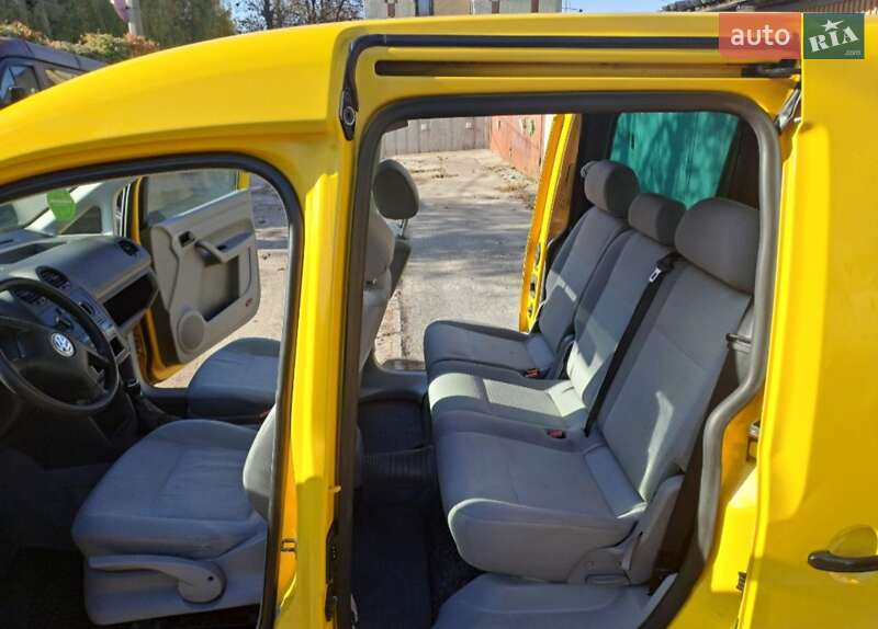 Минивэн Volkswagen Caddy 2005 в Староконстантинове