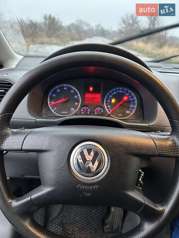 Минивэн Volkswagen Caddy 2006 в Мироновке