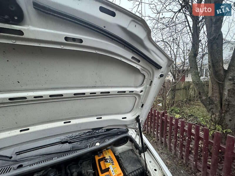 Минивэн Volkswagen Caddy 2008 в Звягеле фото 39 Минивэн Volkswagen Caddy 2008 в Звягеле