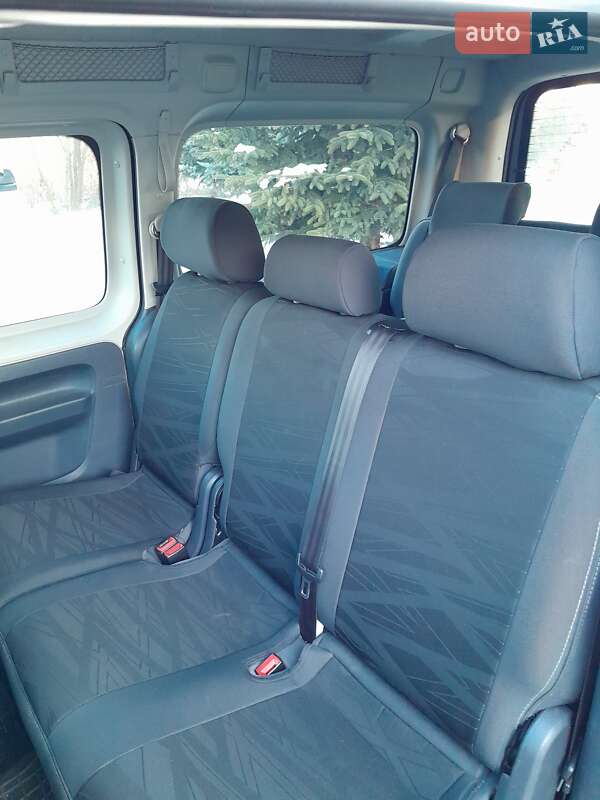 Минивэн Volkswagen Caddy 2013 в Чорткове