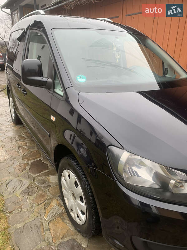 Мінівен Volkswagen Caddy 2013 в Івано-Франківську