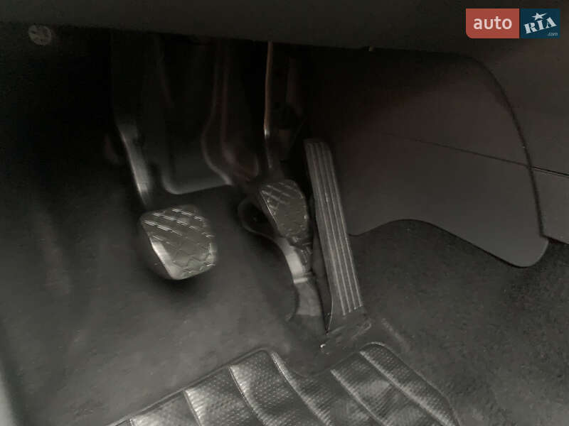 Мінівен Volkswagen Caddy 2013 в Івано-Франківську