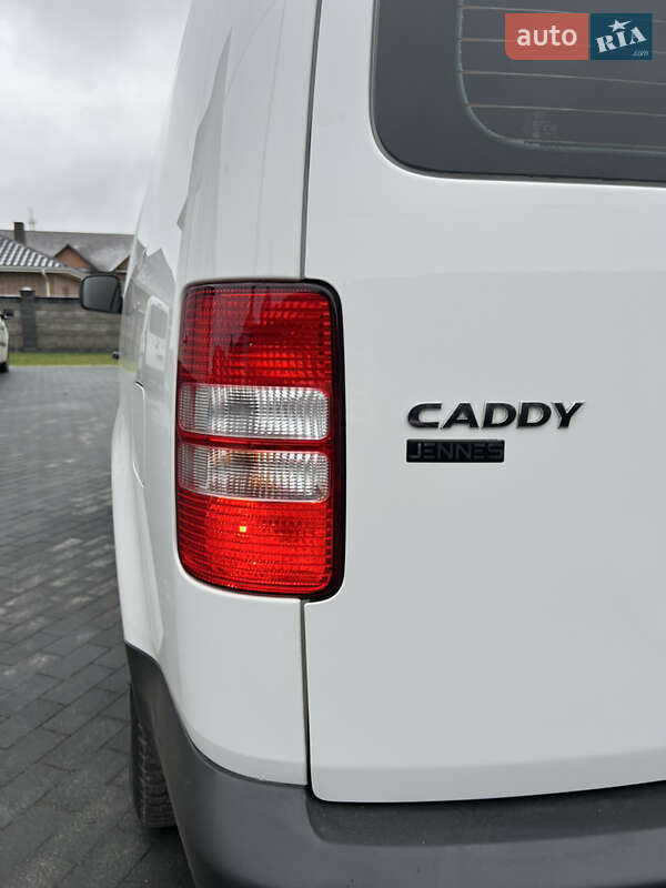 Грузовой фургон Volkswagen Caddy 2014 в Ровно