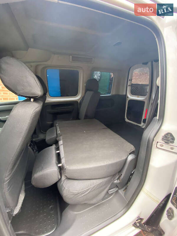 Минивэн Volkswagen Caddy 2013 в Полтаве